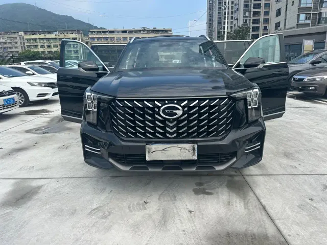 GAC Trumpchi GS8 — Фото автомобиля 4