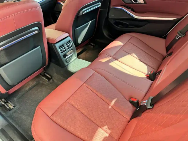 BMW 3 Series — Фото автомобиля 9