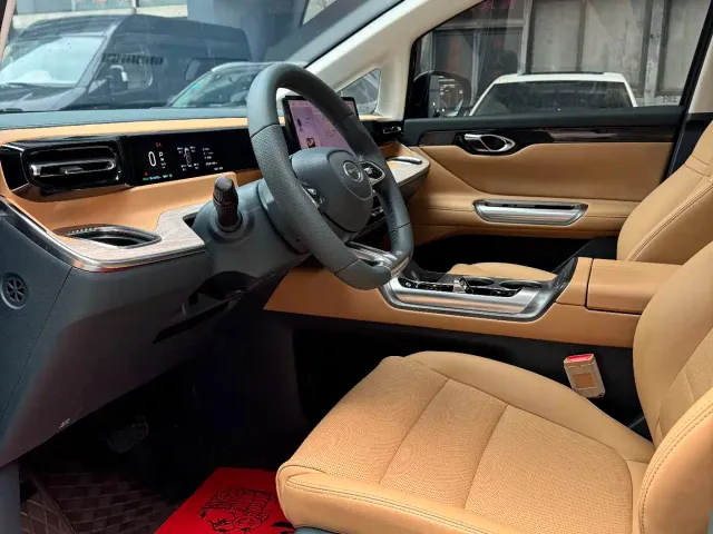 GAC Trumpchi E8 — Фото автомобиля 5