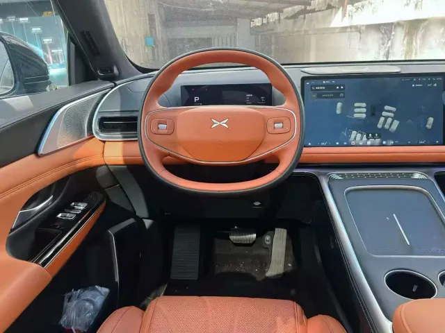 Xpeng G9 — Фото автомобиля 7