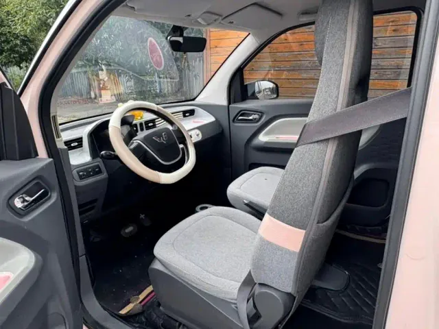 Wuling Hongguang Mini EV — Фото автомобиля 9