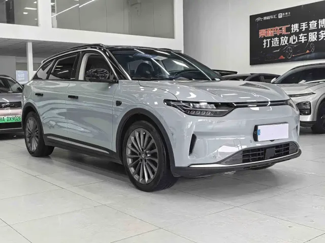 Leapmotor C11 — Фото автомобиля 3
