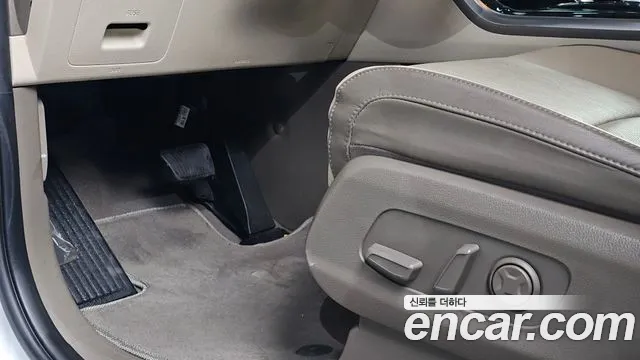 Kia Carnival — Фото автомобиля 20