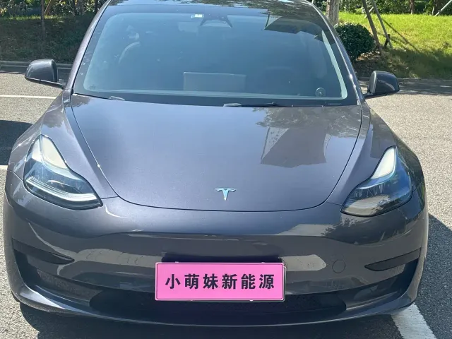 Tesla Model 3 — Фото автомобиля 2