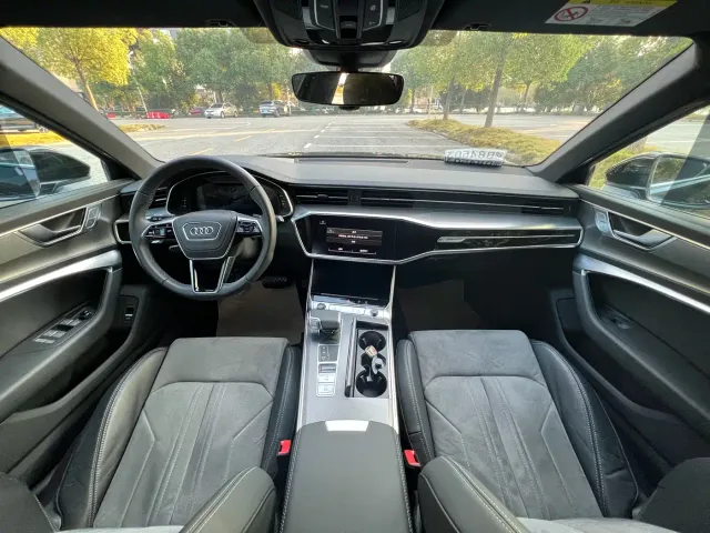 Audi A6L — Фото автомобиля 9