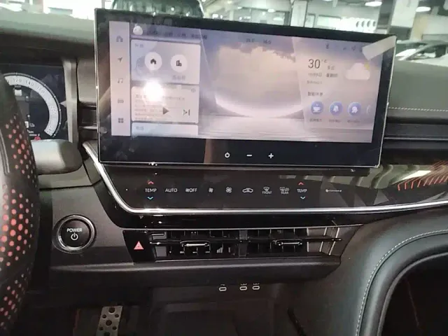 Toyota Camry — Фото автомобиля 12