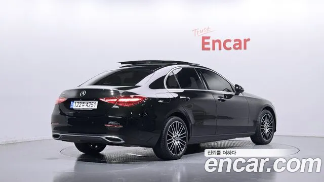 Фотография автомобиля — Mercedes-Benz C-Class