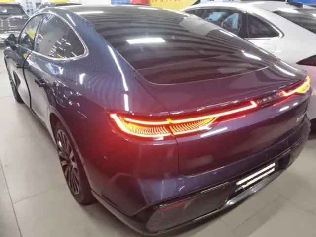Geely Galaxy Xingyao 8 — Фото автомобиля 4
