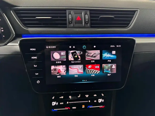 Skoda Superb — Фото автомобиля 8