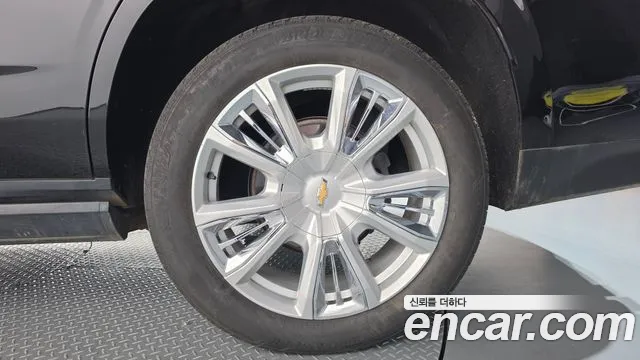 Chevrolet Tahoe — Фото автомобиля 6