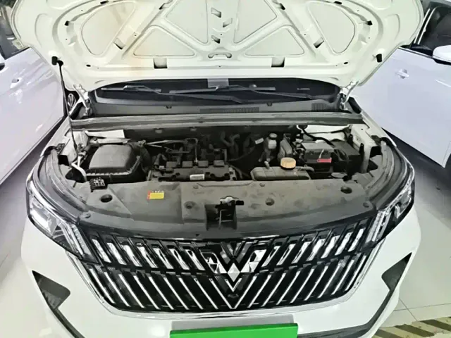 Wuling Jiachen — Фото автомобиля 19