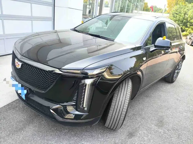Фотография автомобиля — Cadillac XT5