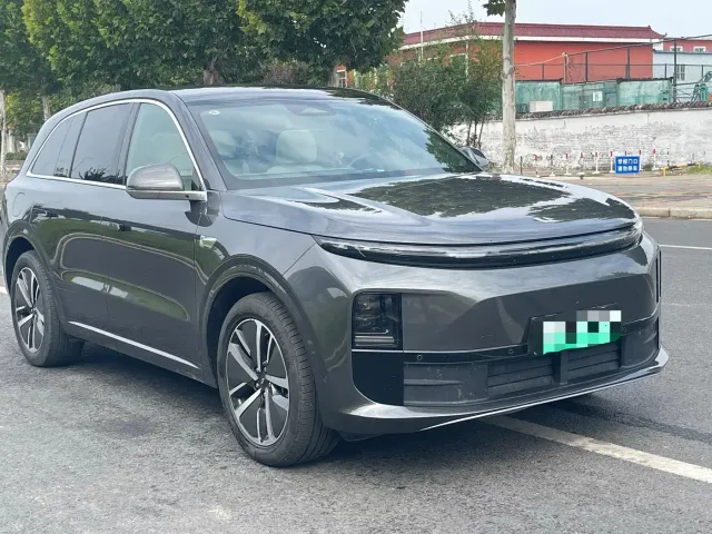 Li Auto L6 — Фото автомобиля 3
