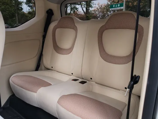 Wuling Hongguang Mini EV — Фото автомобиля 11