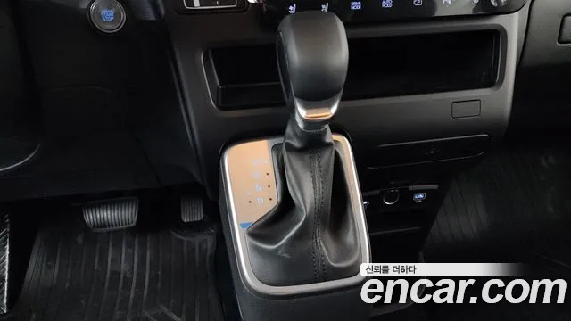 Hyundai Staria — Фото автомобиля 9