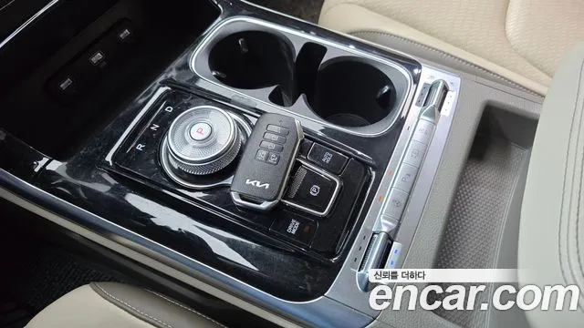 Kia Canival Carnival 4 поколение Дизель 9 мест Signature — Фото автомобиля 9