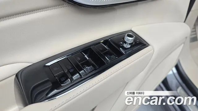 Maserati Grecale — Фото автомобиля 19