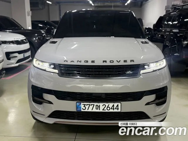 Land Rover Range Rover Sport — Фото автомобиля 3
