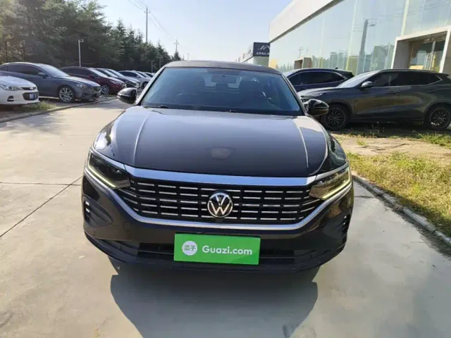 Volkswagen Passat — Фото автомобиля 2