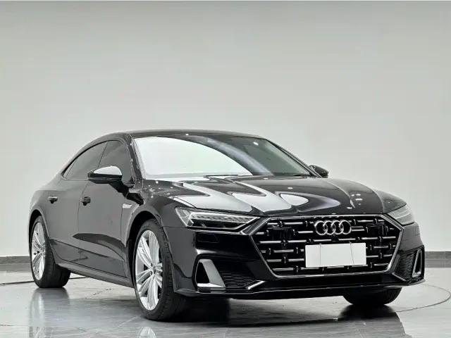 Audi A7L — Фото автомобиля 5