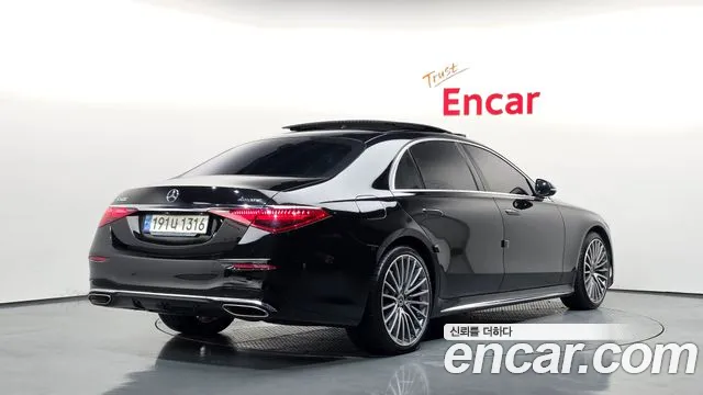 Mercedes-Benz S-Class — Фото автомобиля 2