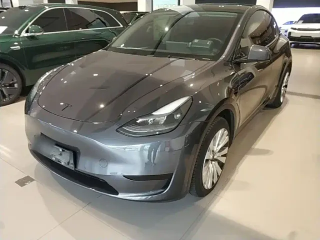 Фотография автомобиля — Tesla Model Y