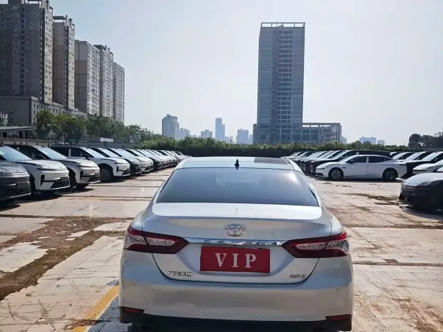 Toyota Camry — Фото автомобиля 10
