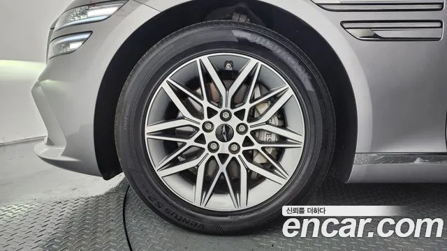 Genesis G80 Бензин 2.5 турбо AWD — Фото автомобиля 5