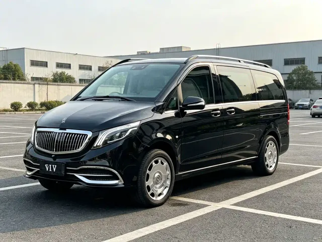 Фотография автомобиля — Mercedes-Benz V-Class