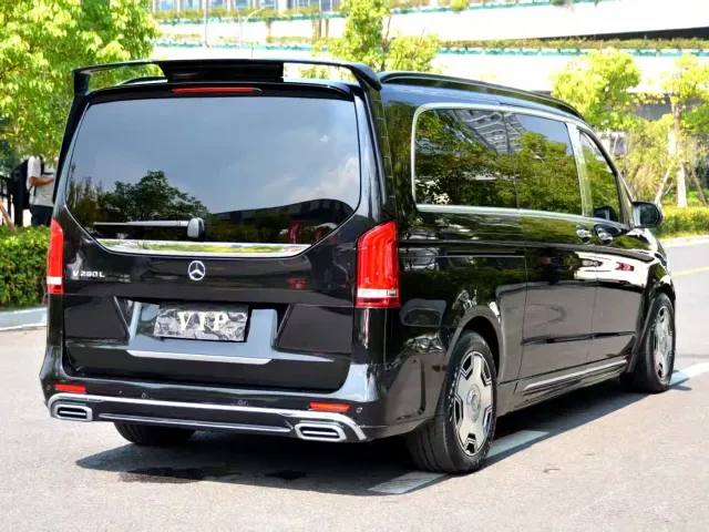 Mercedes-Benz V-Class — Фото автомобиля 7