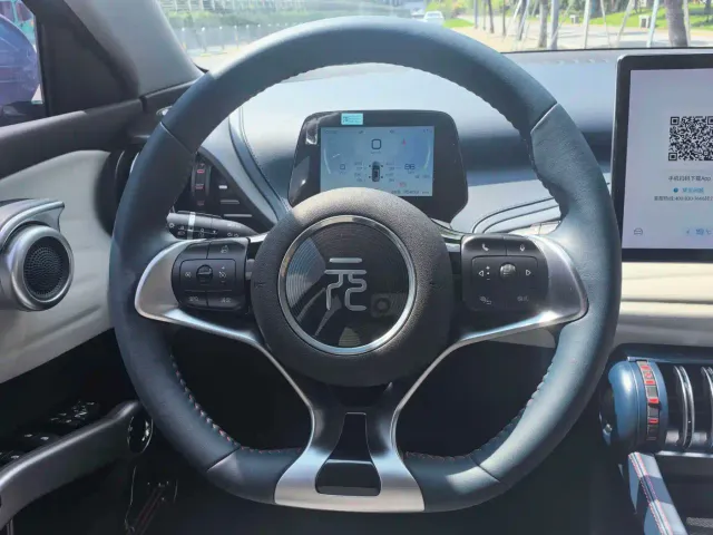 BYD Yuan PLUS — Фото автомобиля 11