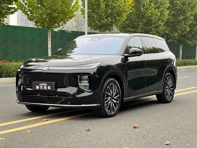 Фотография автомобиля — Changan Qiyuan Q07