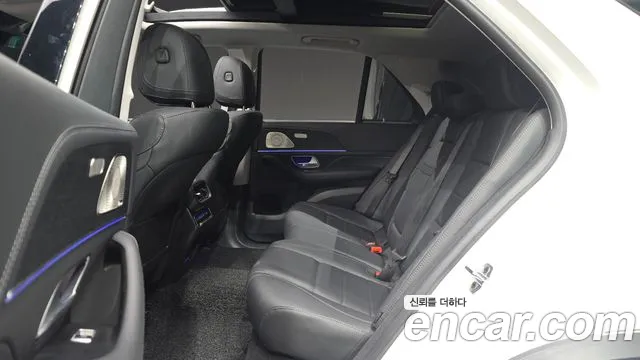 Mercedes-Benz GLE-Class — Фото автомобиля 10