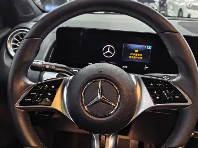 Mercedes-Benz GLB-Class — Фото автомобиля 11