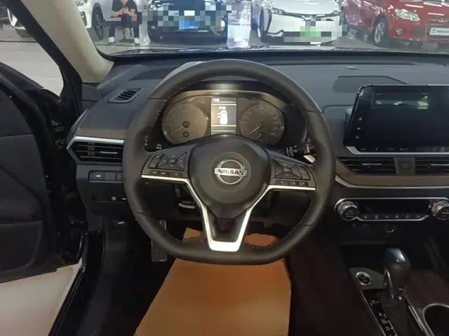 Nissan Teana — Фото автомобиля 10