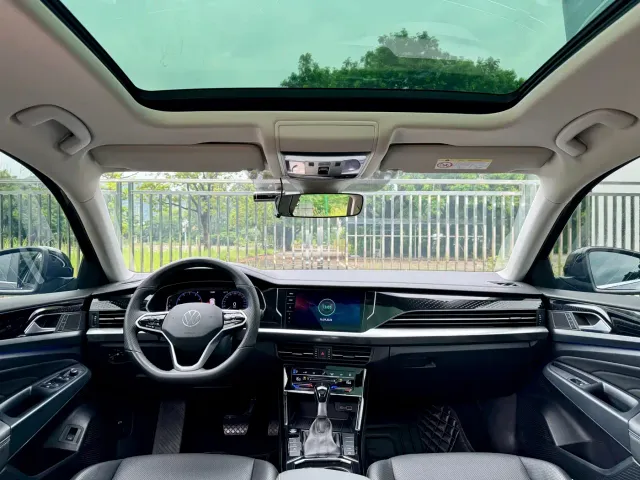 Volkswagen Passat — Фото автомобиля 14