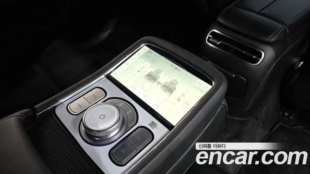 Genesis G90 RS4 — Фото автомобиля 24
