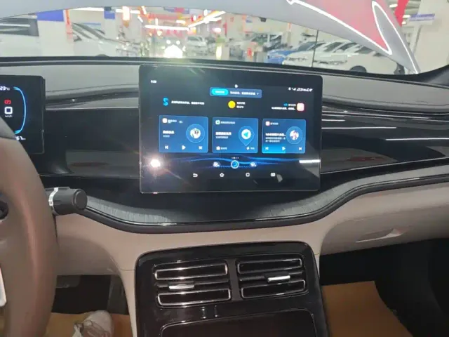 BYD Qin PLUS — Фото автомобиля 12