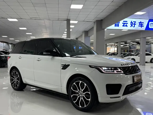 Land Rover Range Rover Sport — Фото автомобиля 3
