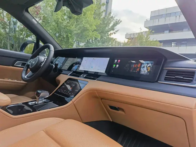Li Auto ONE — Фото автомобиля 13