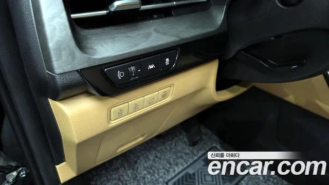 Kia Canival Carnival 4 поколение Бензин 9 мест Signature — Фото автомобиля 17
