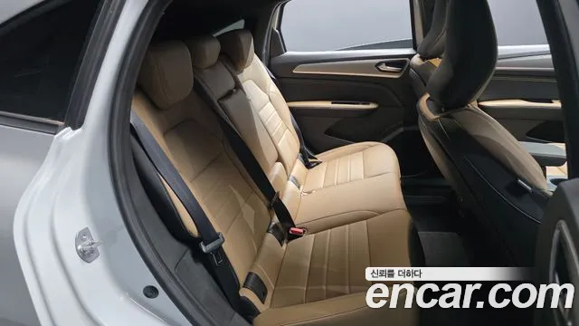Renault-KoreaSamsung Arkana Arkana 1.6 GTe Iconic — Фото автомобиля 11