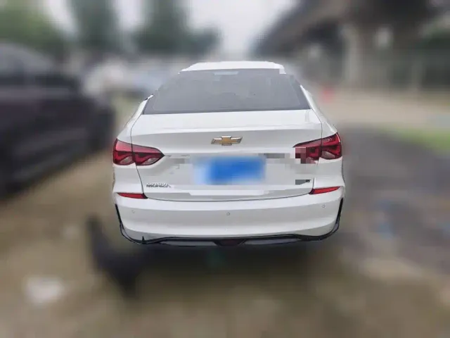 Chevrolet Monza — Фото автомобиля 5