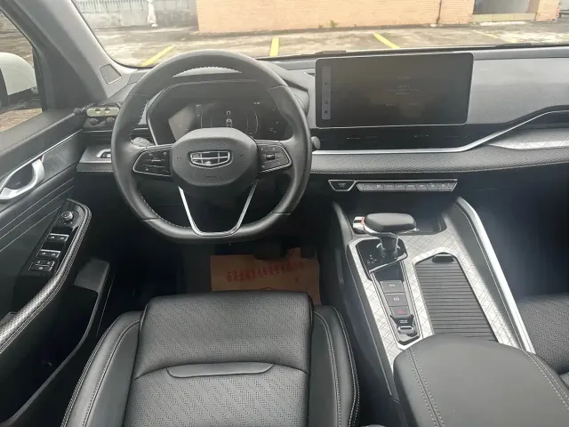 Geely Xingrui — Фото автомобиля 4