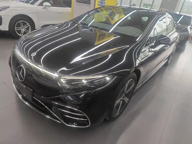 Фотография автомобиля — Mercedes-Benz EQS