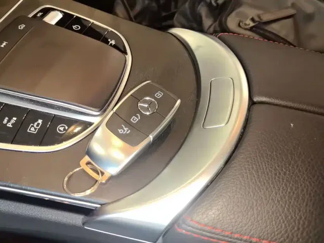 Mercedes-Benz C-Class — Фото автомобиля 12
