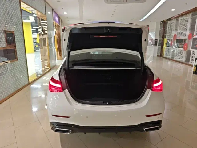 Mercedes-Benz C-Class — Фото автомобиля 18