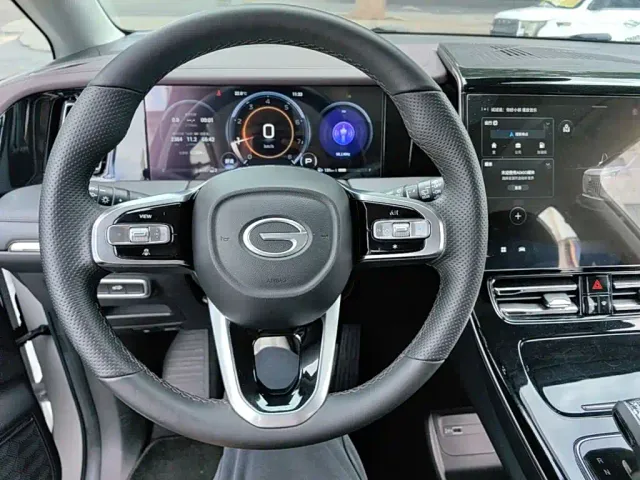GAC Trumpchi M8 — Фото автомобиля 10
