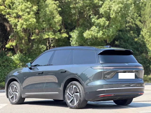 Nio ES8 — Фото автомобиля 15
