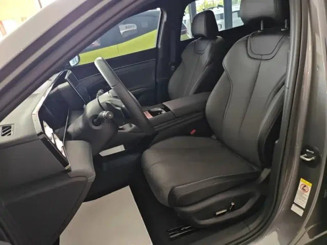 BYD Qin L — Фото автомобиля 14